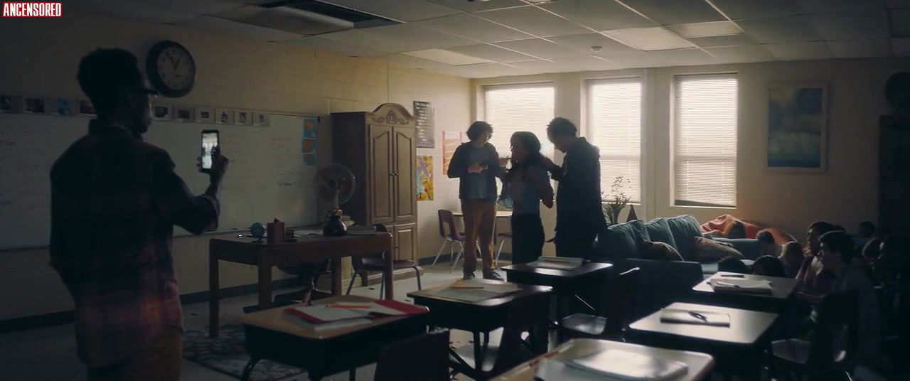 cindy vela – run hide fight