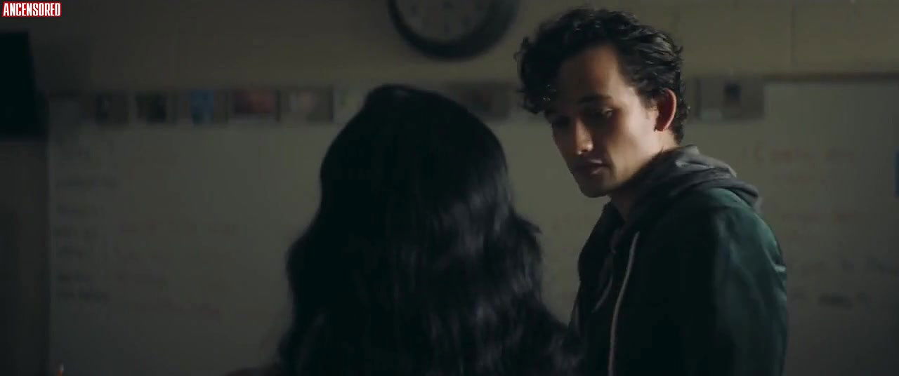 cindy vela – run hide fight