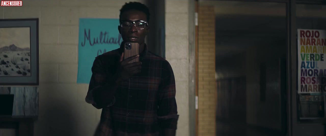 cindy vela – run hide fight