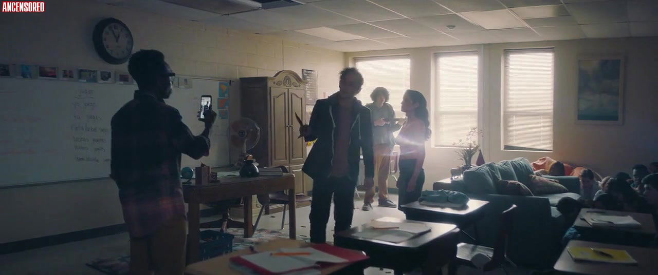 cindy vela – run hide fight