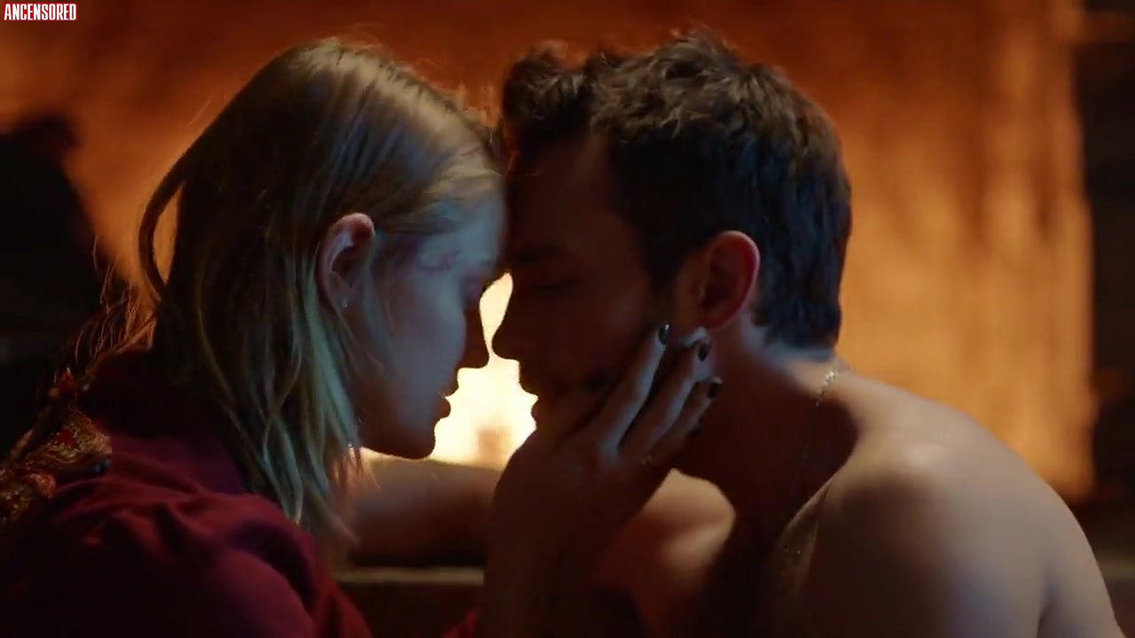 clair catherine – castle freak