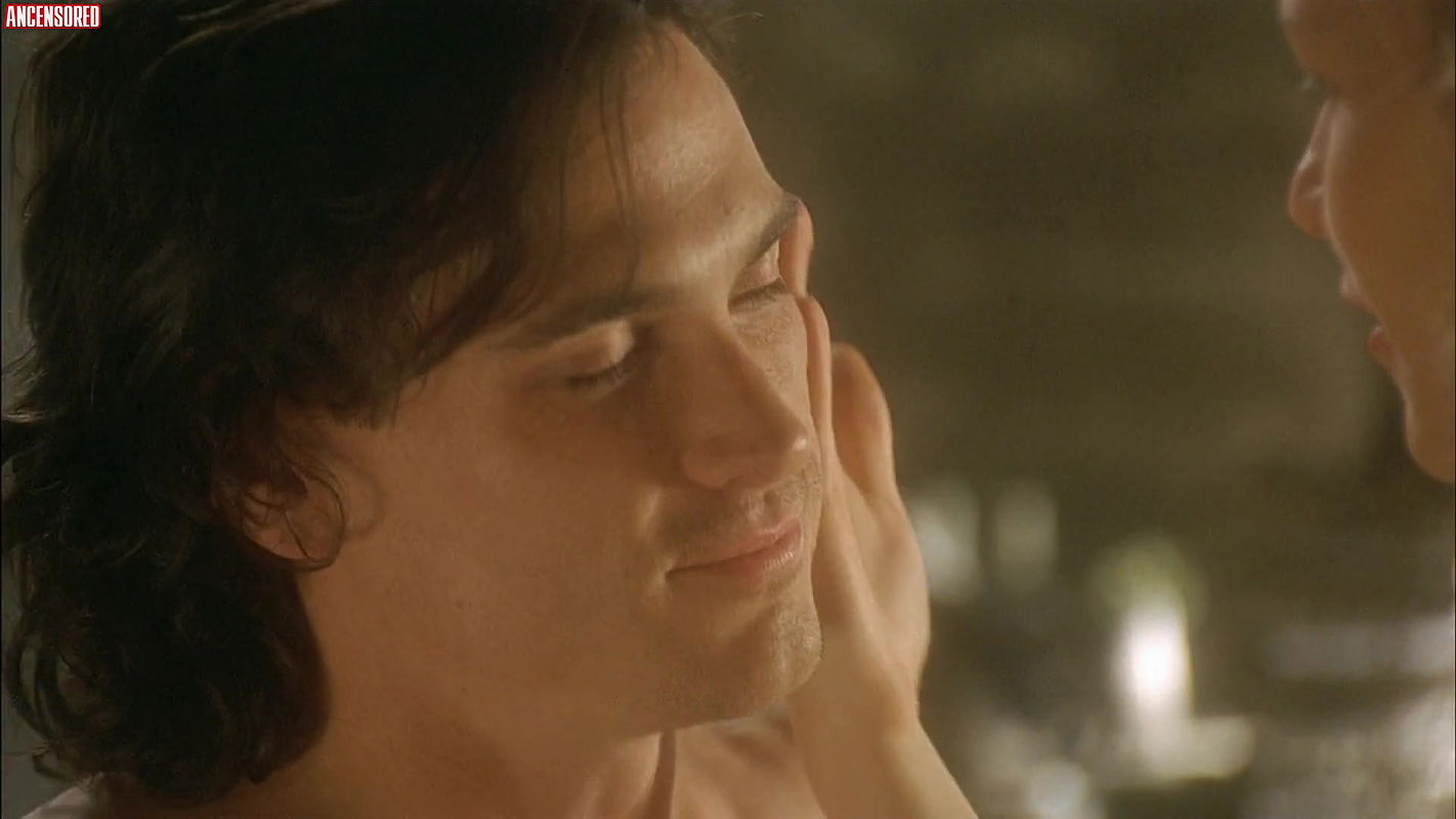 Claire Danes – Stage Beauty