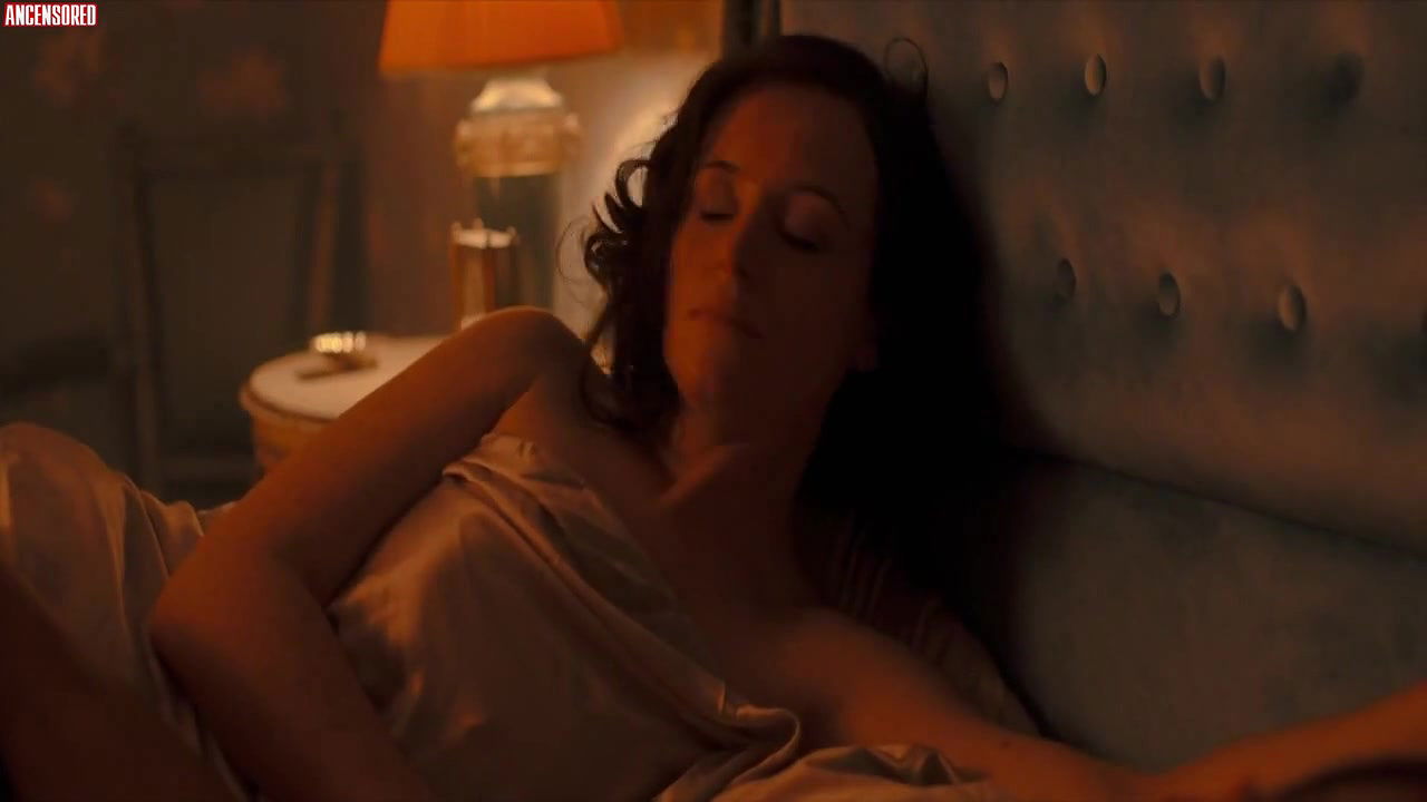 Claire Foy – a very british scandal