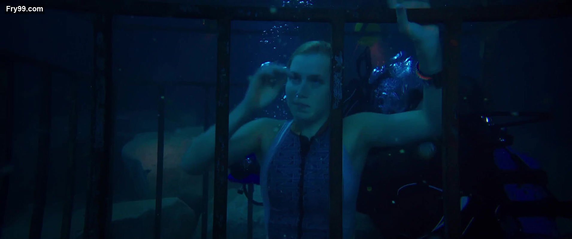 Claire Holt – 47 meters down