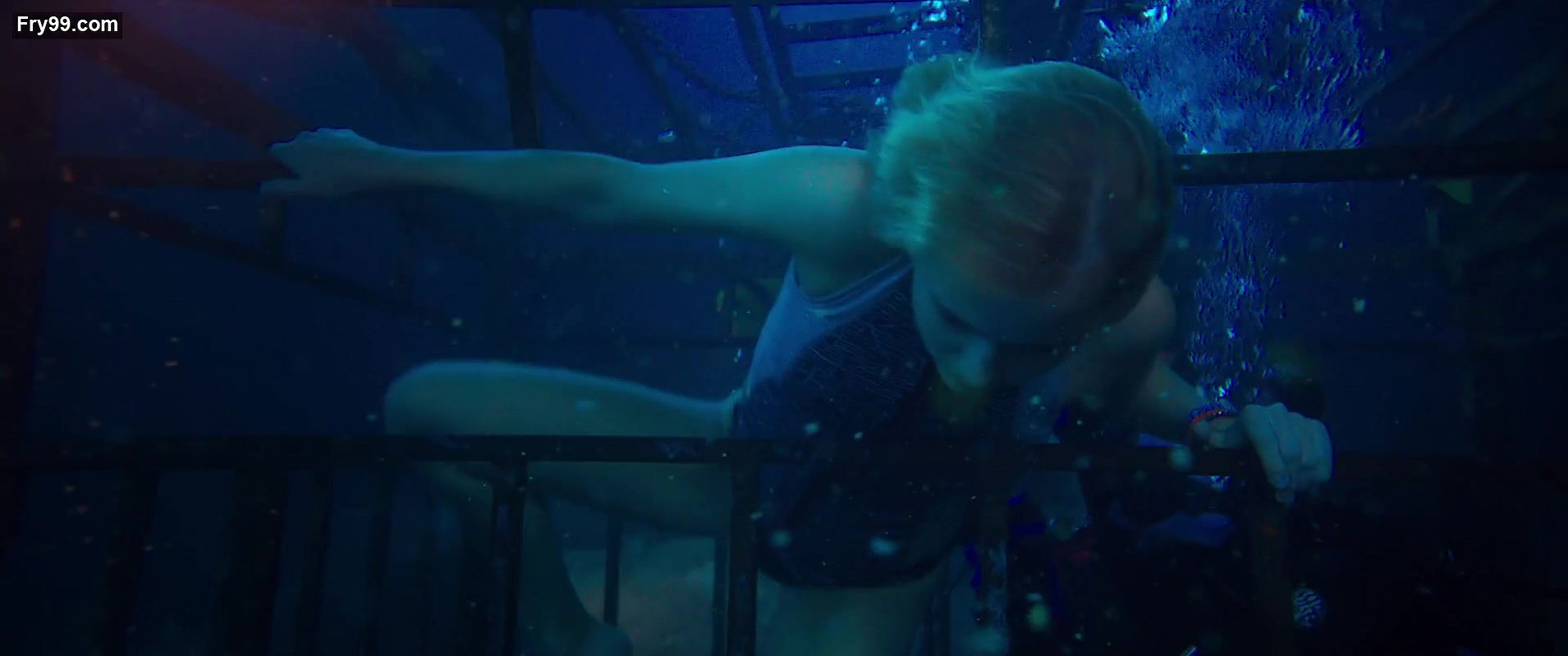 Claire Holt – 47 meters down