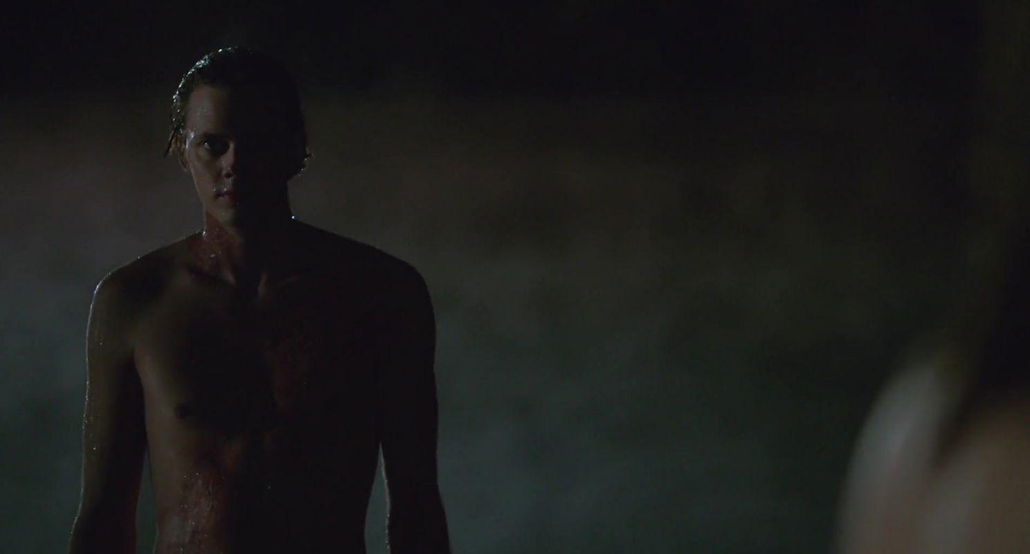 Claire van der Boom – battlecreek