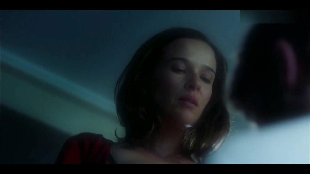 Claire van der Boom – pulse