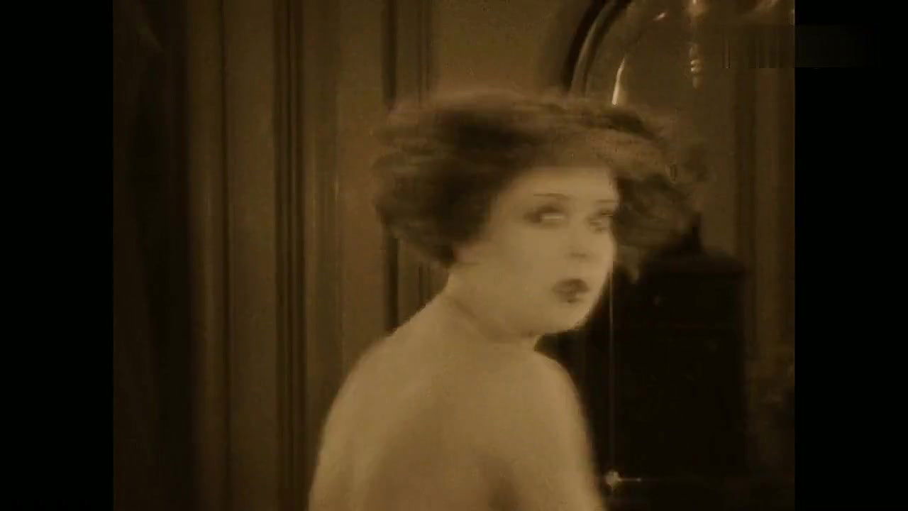 Clara Bow – Wings