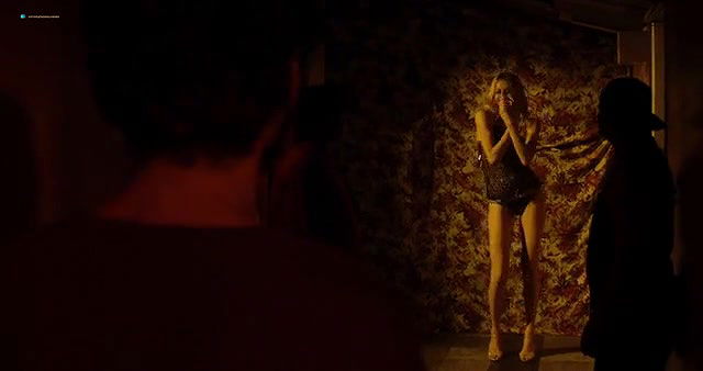 clara choveaux – elon nao acredita na morte