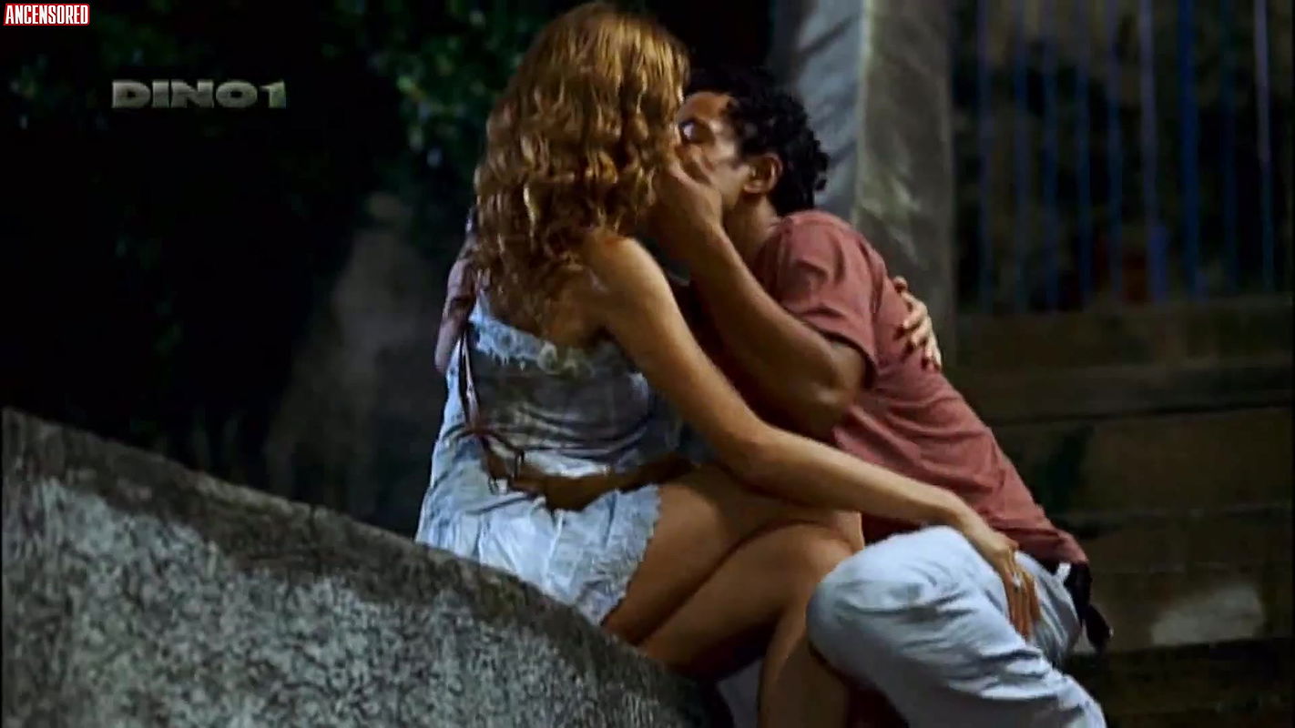 clara choveaux – Embarque Imediato