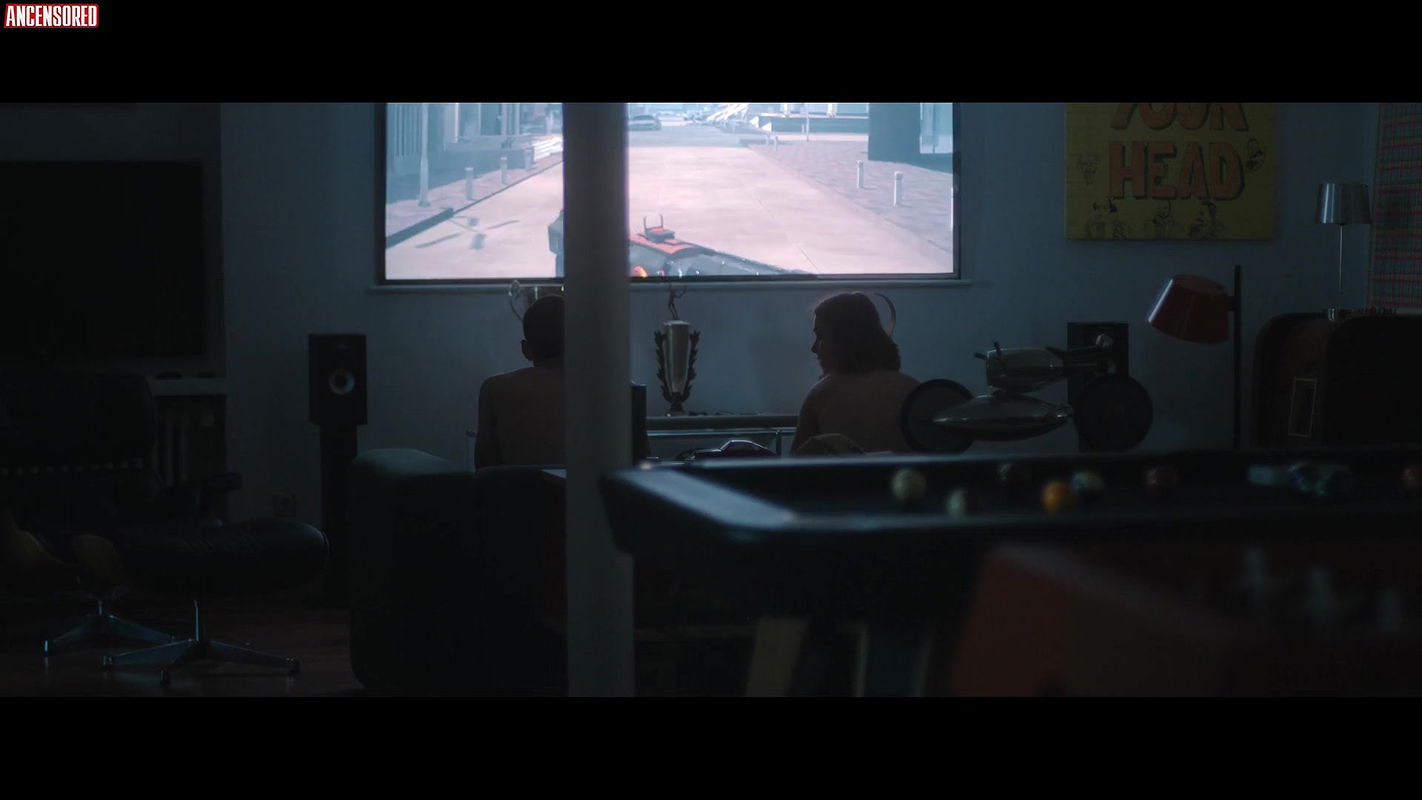 clara galle – through my window