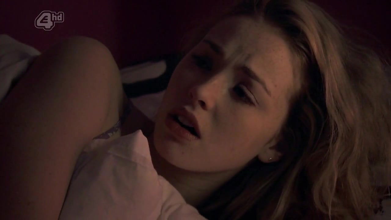 Clare Grogan – Skins