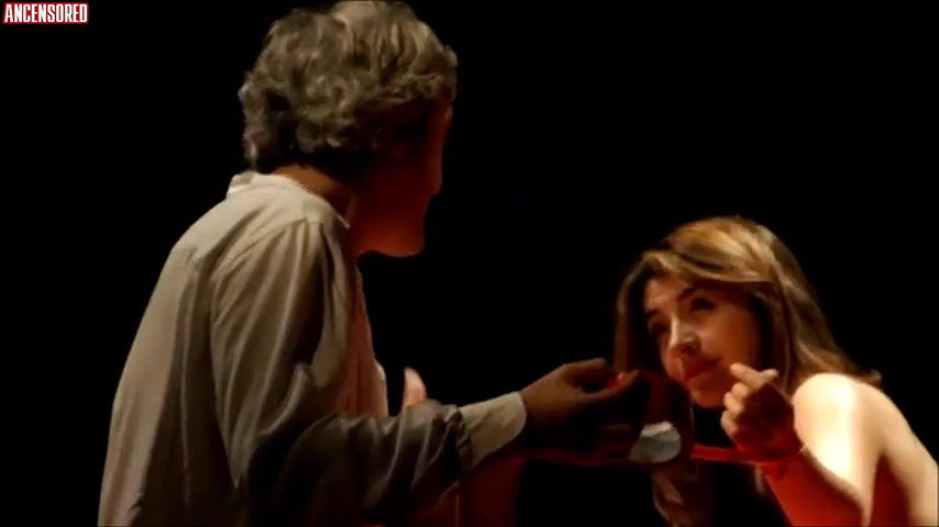 claudia massot – naked on stage