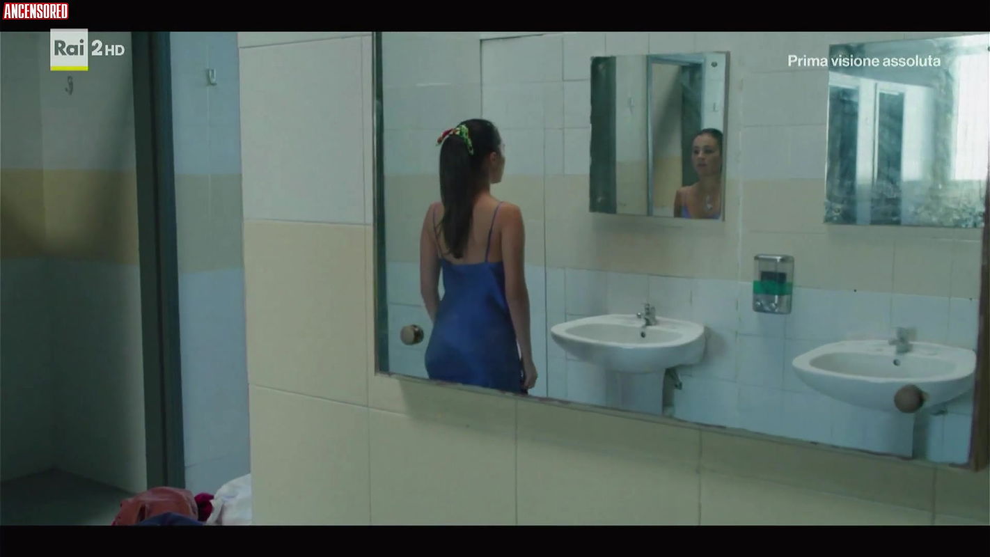 clotilde esposito – the sea beyond