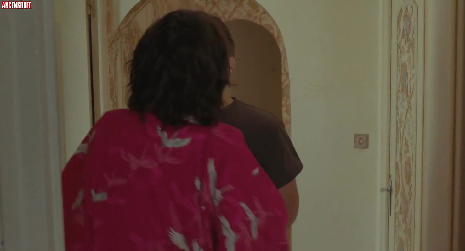 Clotilde Hesme – diane has the right shape