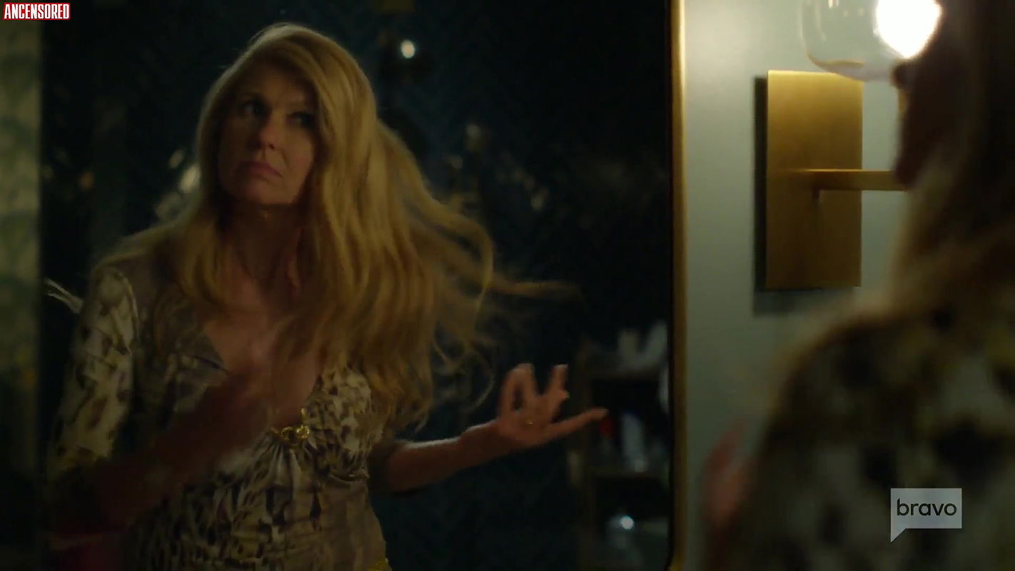 Connie Britton – dirty john