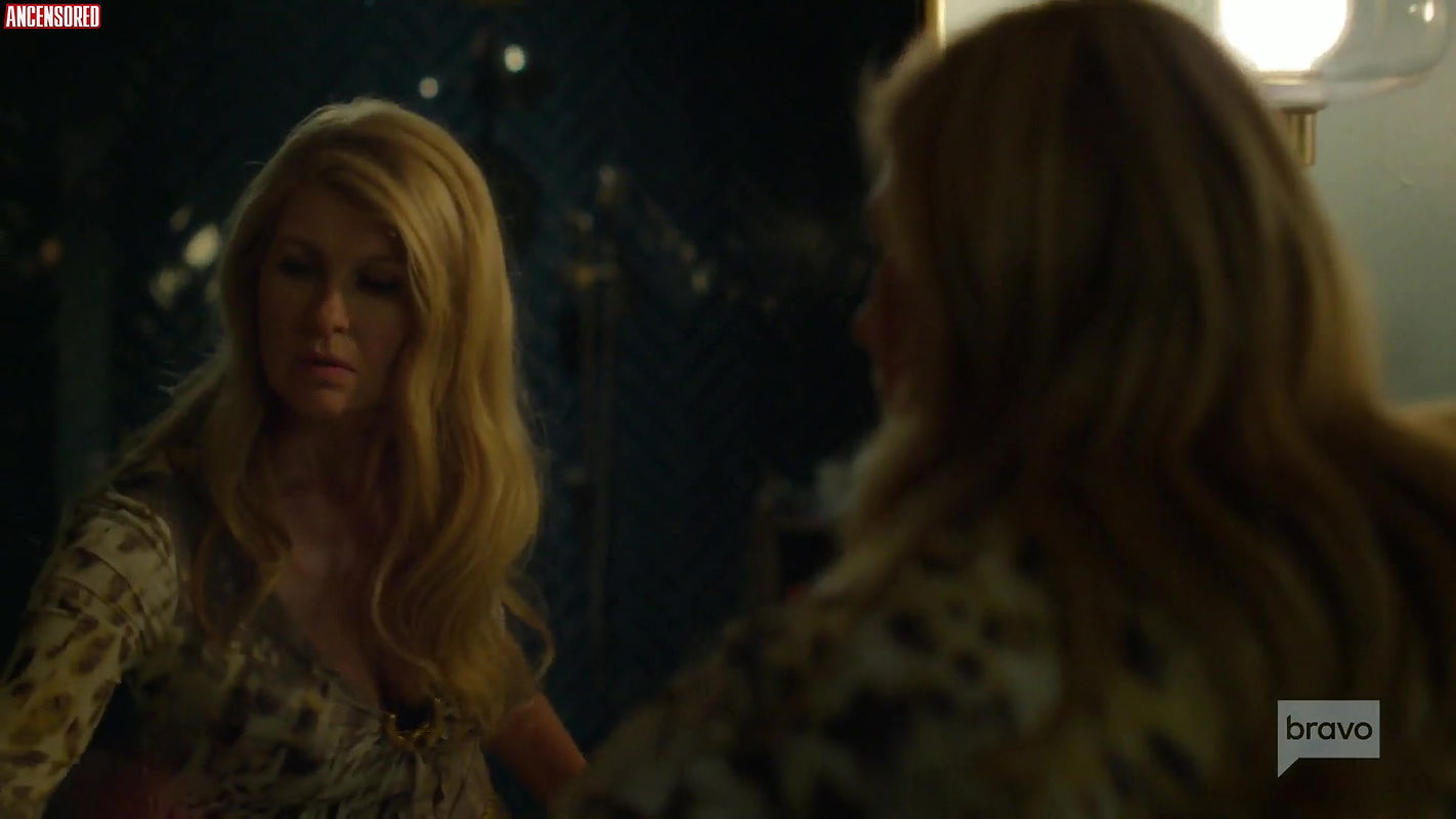 Connie Britton – dirty john