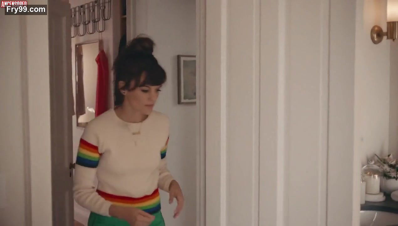 Connie Britton – smilf