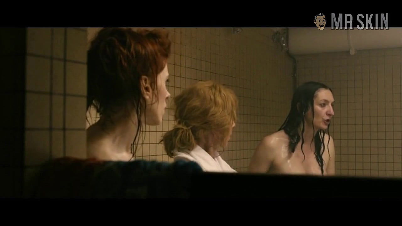 Corinne Masiero – wrestling queens