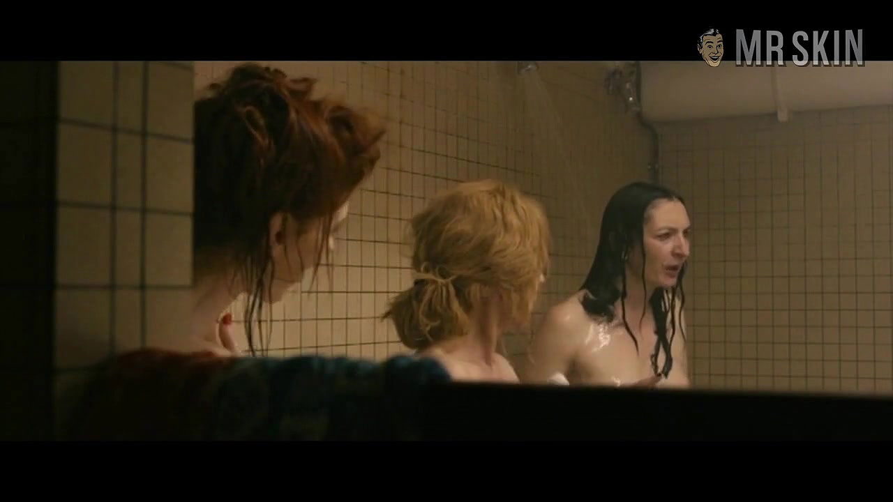 Corinne Masiero – wrestling queens