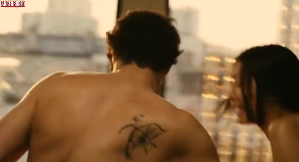 corinne yam – love and bruises