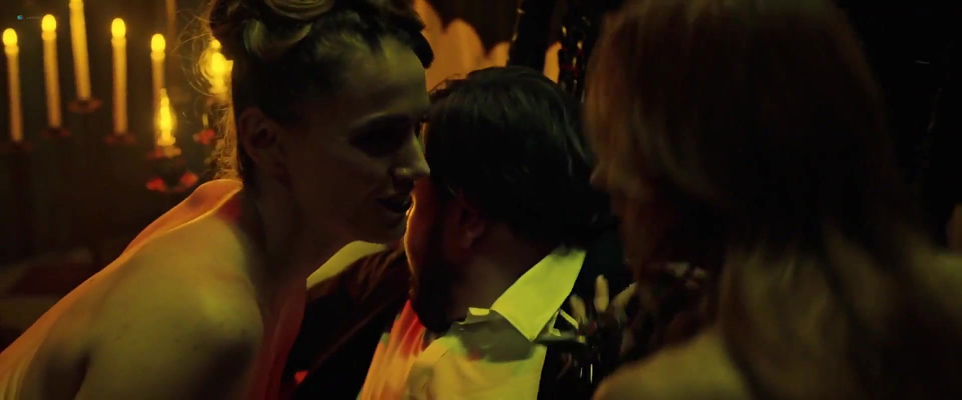 Cortney Palm – american satan