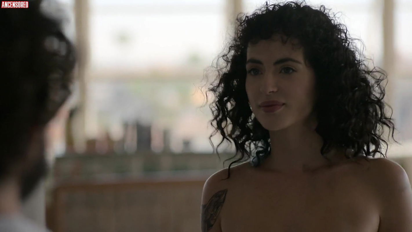 145027 courtlyn cannan – swimming with sharks