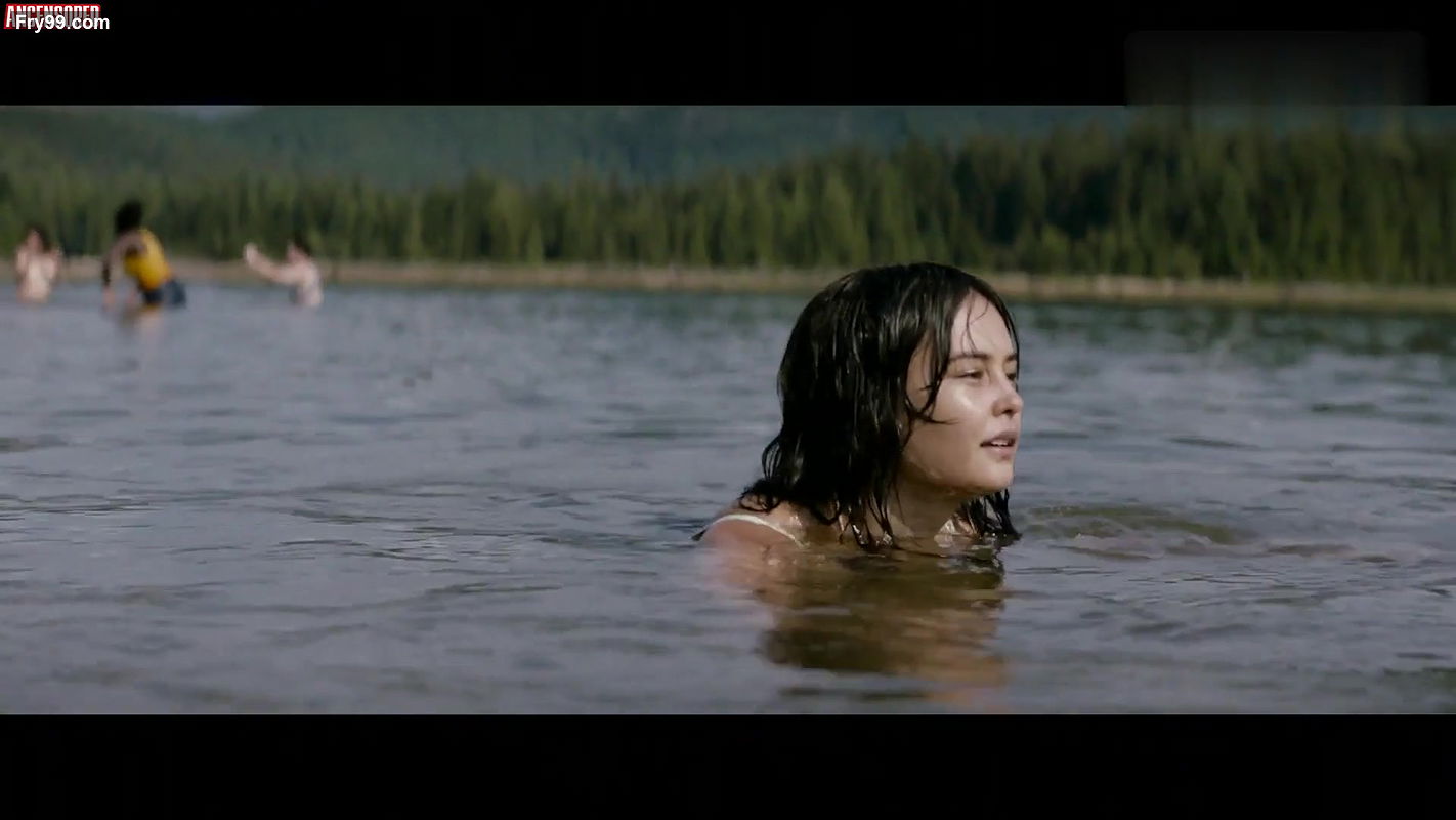 Courtney Eaton – yellowjackets