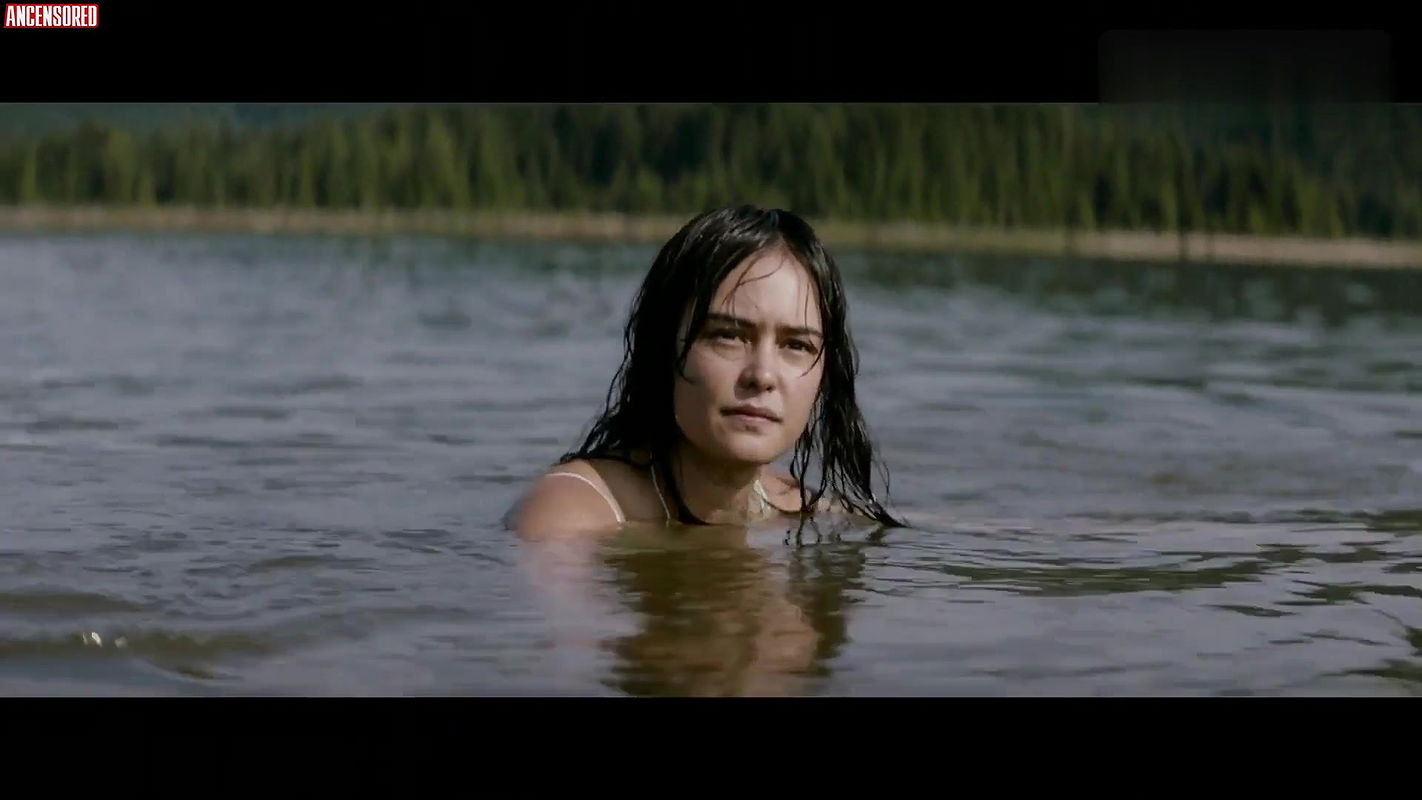 Courtney Eaton – yellowjackets