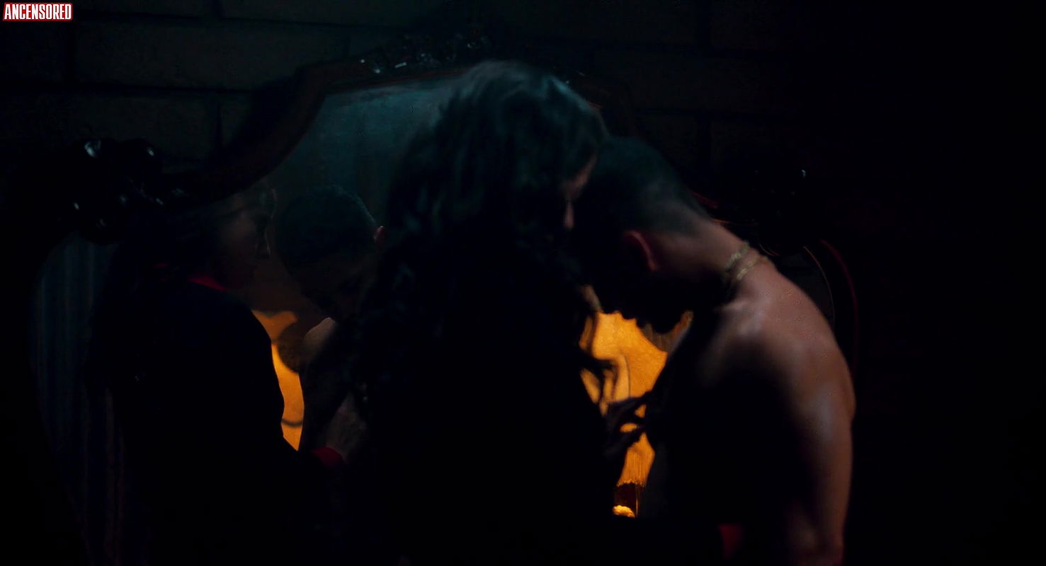 Cristina Rodlo – too old to die young