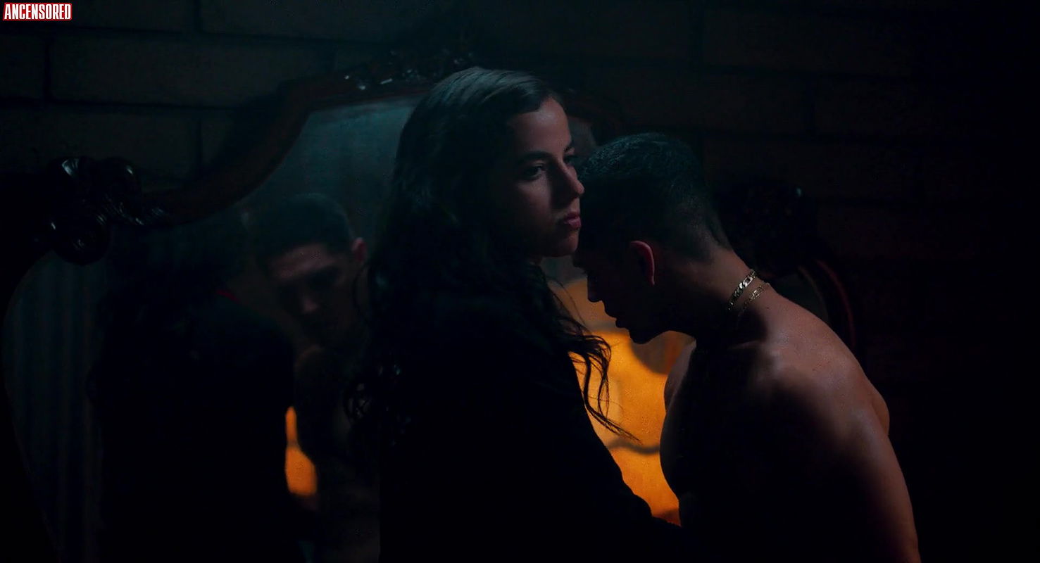 Cristina Rodlo – too old to die young