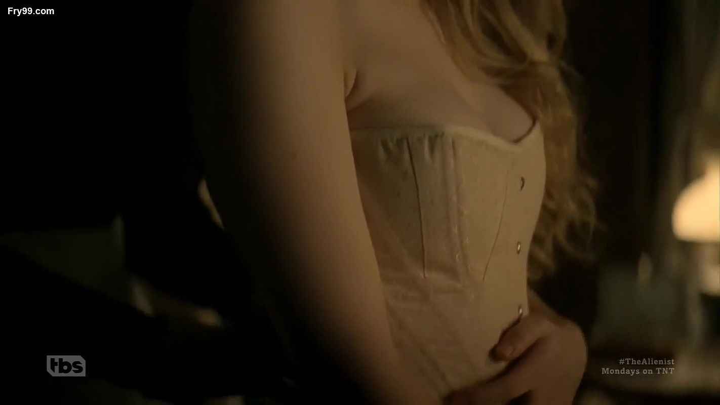 Dakota Fanning – the alienist