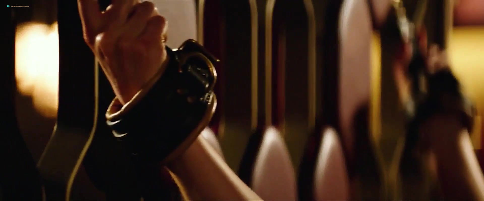 Dakota Johnson – fifty shades free