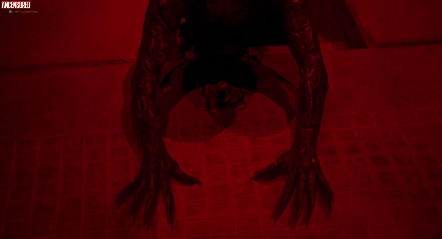 Dakota Johnson – suspiria