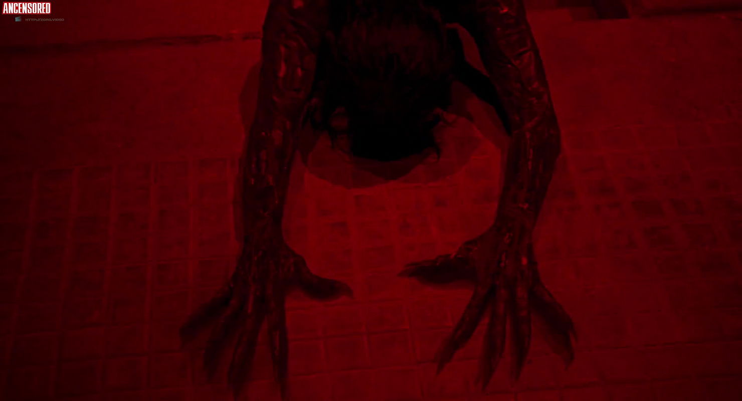 Dakota Johnson – suspiria