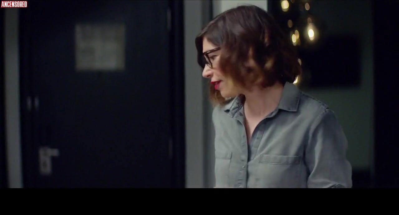 Dakota Johnson – the nowhere inn