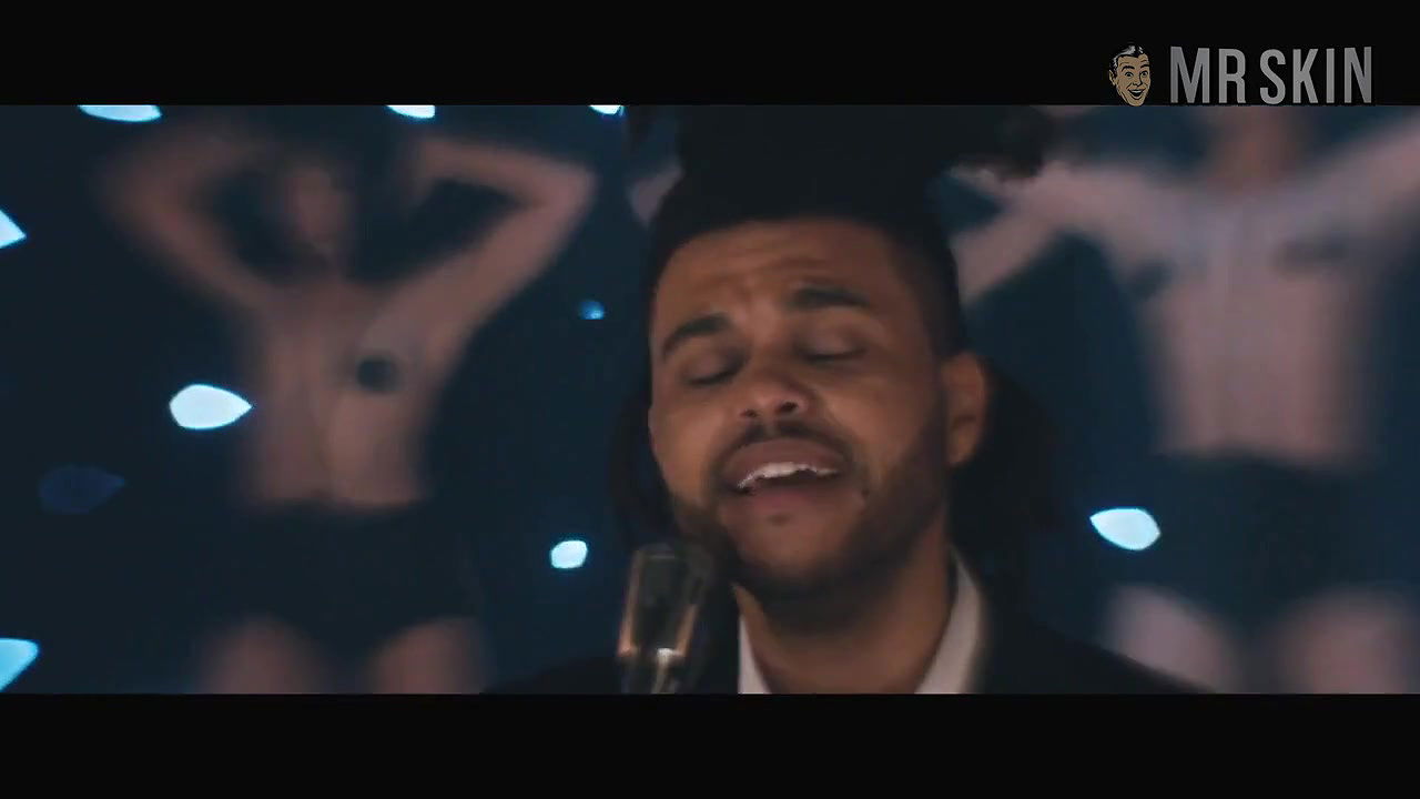 Dakota Johnson – the weeknd earned it