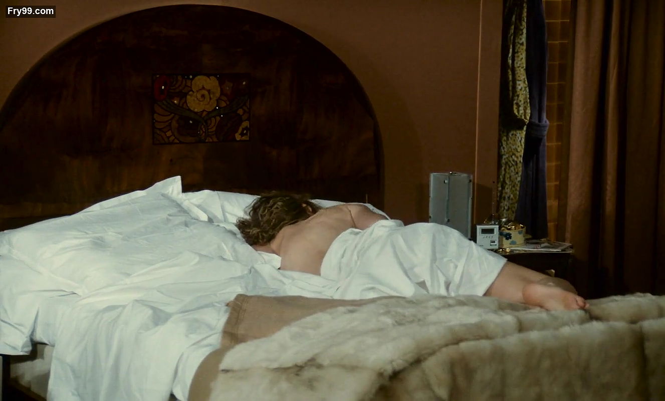 Dalila Di Lazzaro – Trois hommes