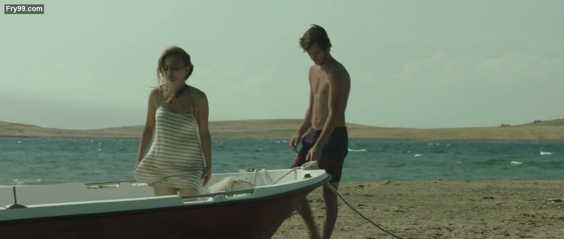 damla sonmez – across the sea