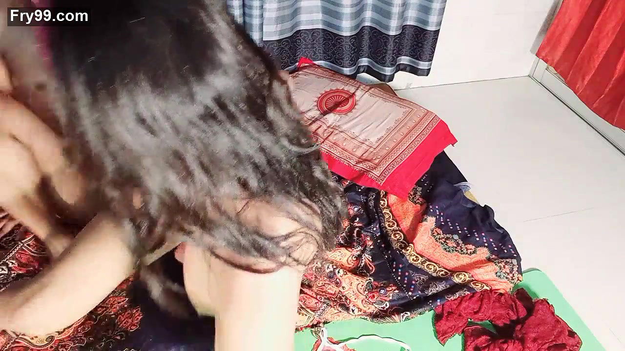 Desi cute girl fucking with boss in hotel video 1