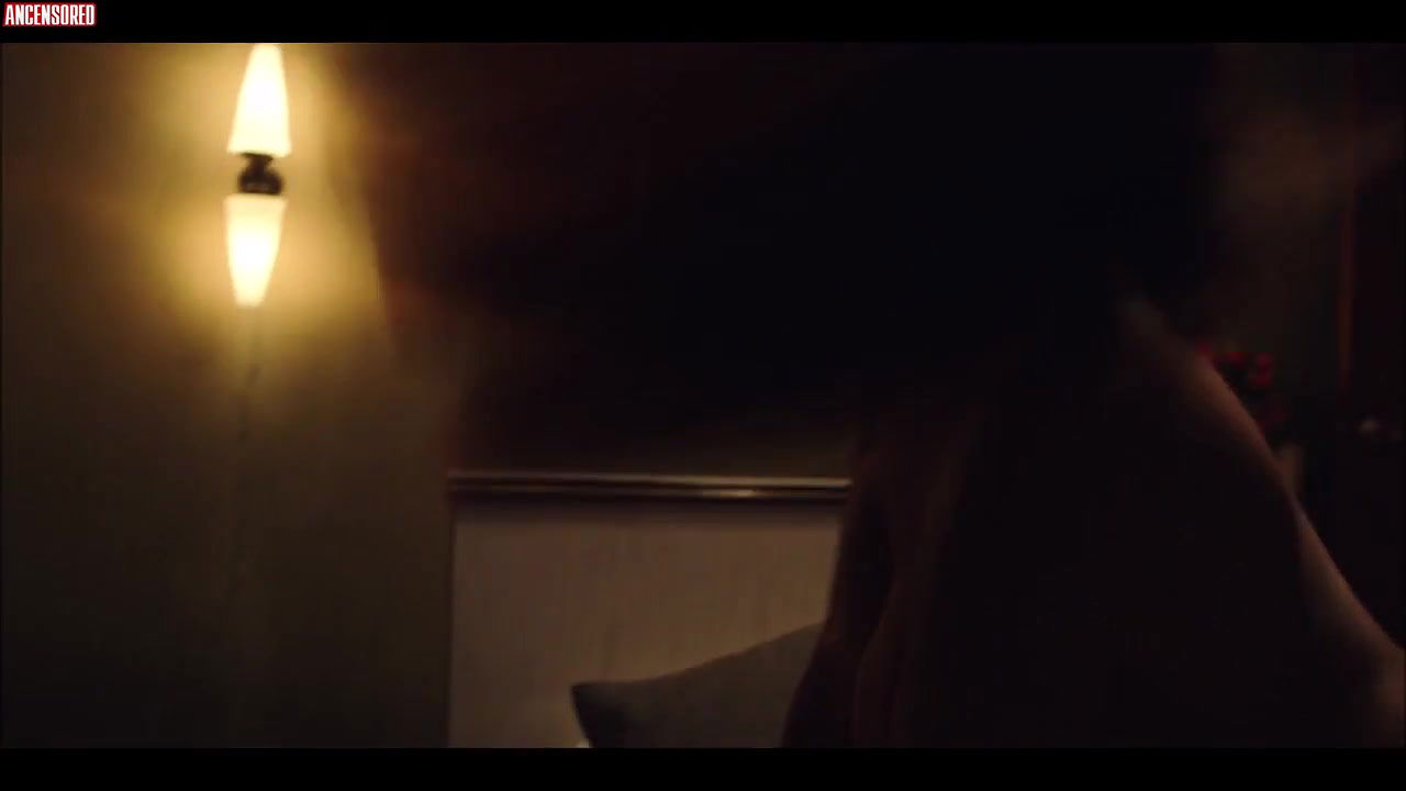 daniela santiago – veneno