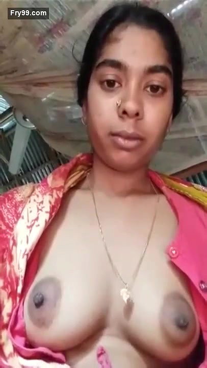 Desi Married Girl Showing Boobs and Pussy