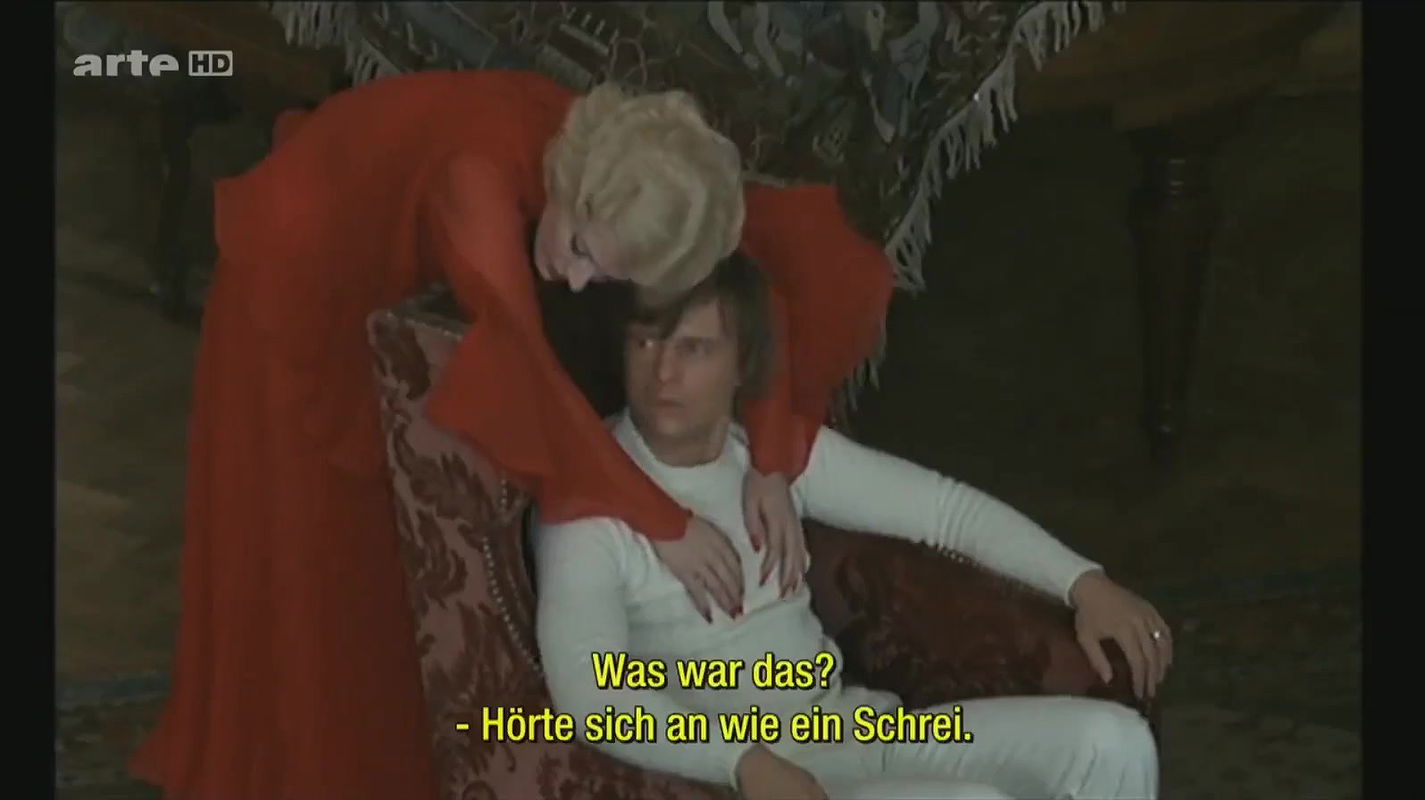 Danielle Ouimet – les levres rouges