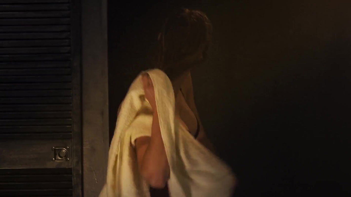 Danielle Savre – deep blue sea 2