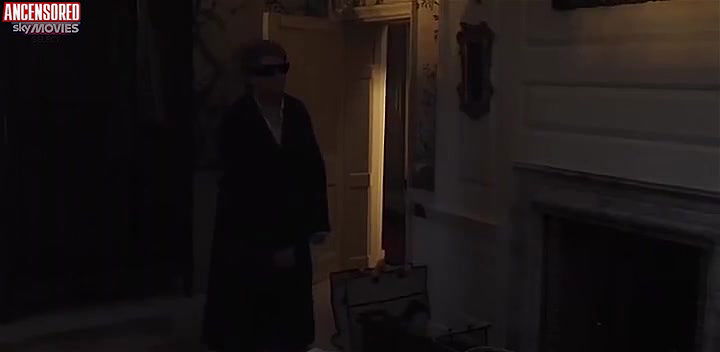 Daryl Hannah – A Closed Book