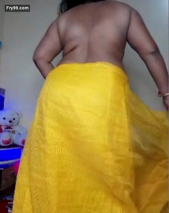 Sexy Geeta Bhabhi Fingering Pussy