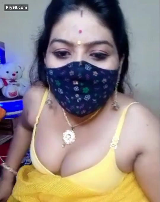 Sexy Geeta Bhabhi Fingering Pussy