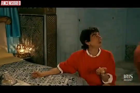 Deborah Caprioglio – Storia d amore con i crampi