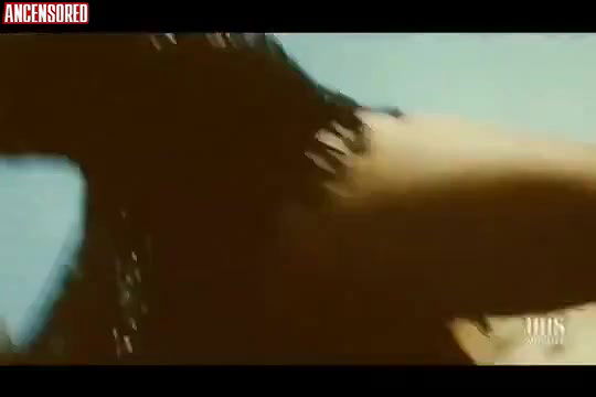 Deborah Caprioglio – Storia d amore con i crampi