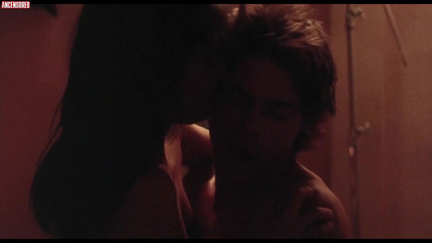 Demi Moore – About Last Night